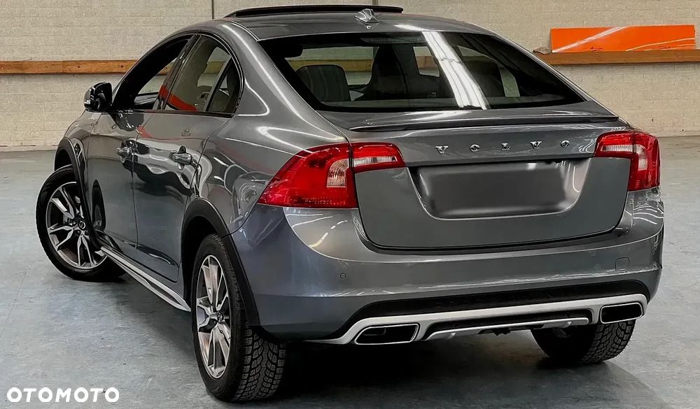 Volvo S60 D5 Summum - 1