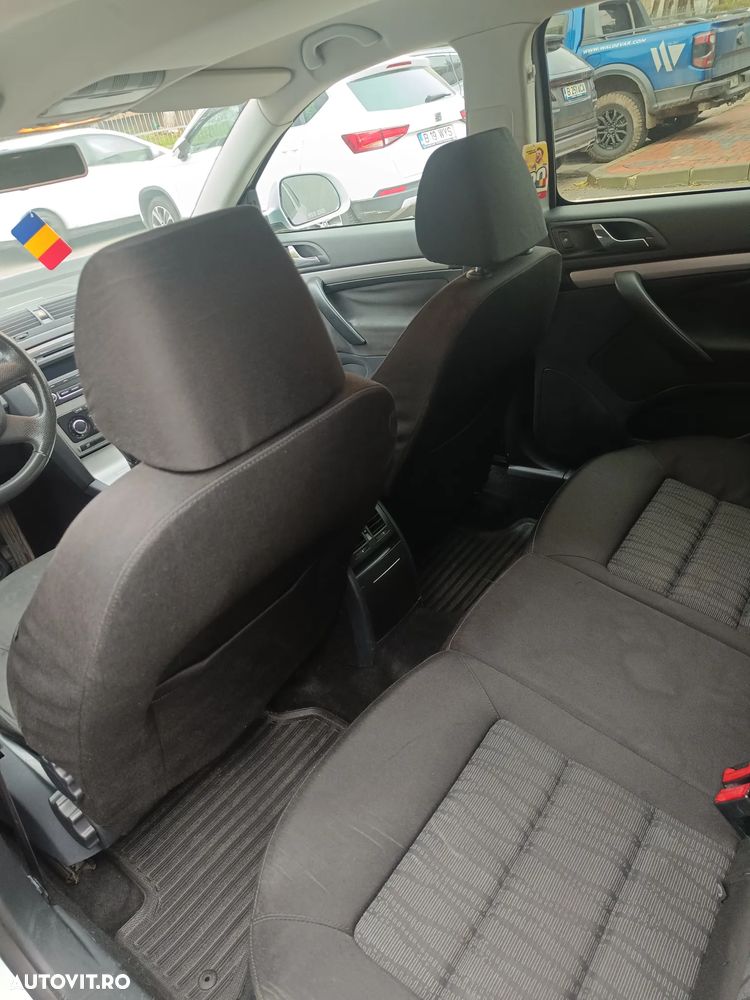 Skoda Octavia 1.6 TDI ELEGANCE - 5