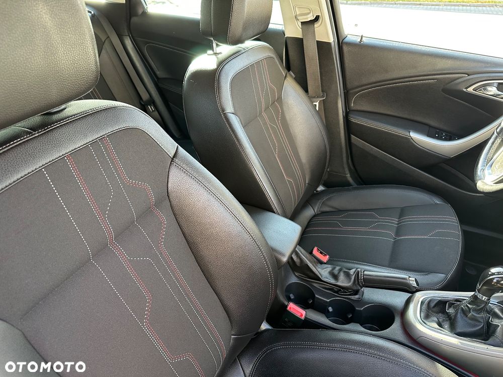 Opel Astra 1.4 Turbo Sports Tourer Design Edition - 15