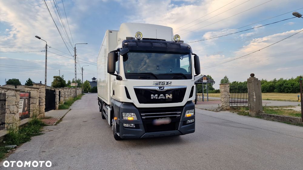 MAN TGX *26 420*26 460*CHŁODNIA*MROŹNIA*IZOTERMA*KONTENER*WINDA*PODPIĘCIE STACJONARNE*TGS*TGM*SCANIA*VOLVO*MERCEDES*AUTOMAT*SUPER STAN*18*12*ZAMIANA NA SUV-OSOBOWY**ZAMIENIE MOŻE BYĆ DROŻSZY - 5