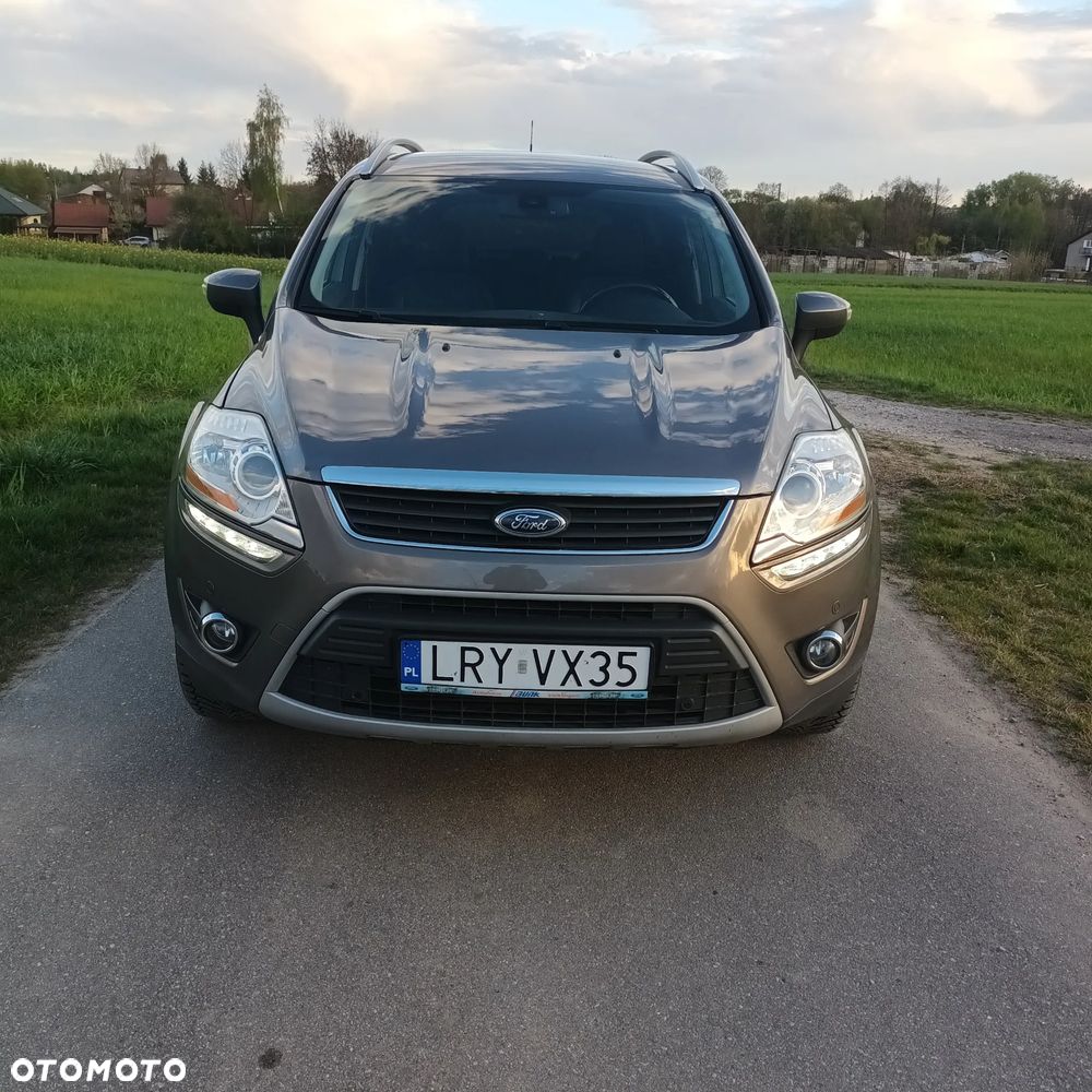 Ford Kuga 2.0 TDCi 2x4 Titanium - 4