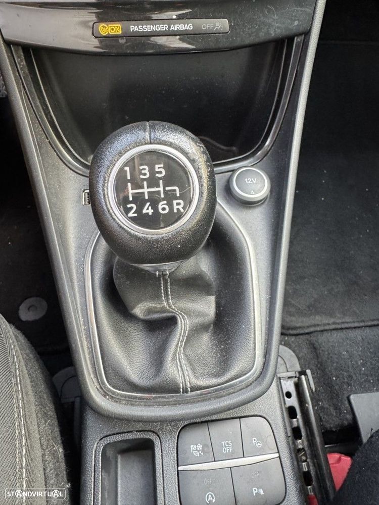 Ford Puma 1.0 EcoBoost MHEV Titanium Design - 11