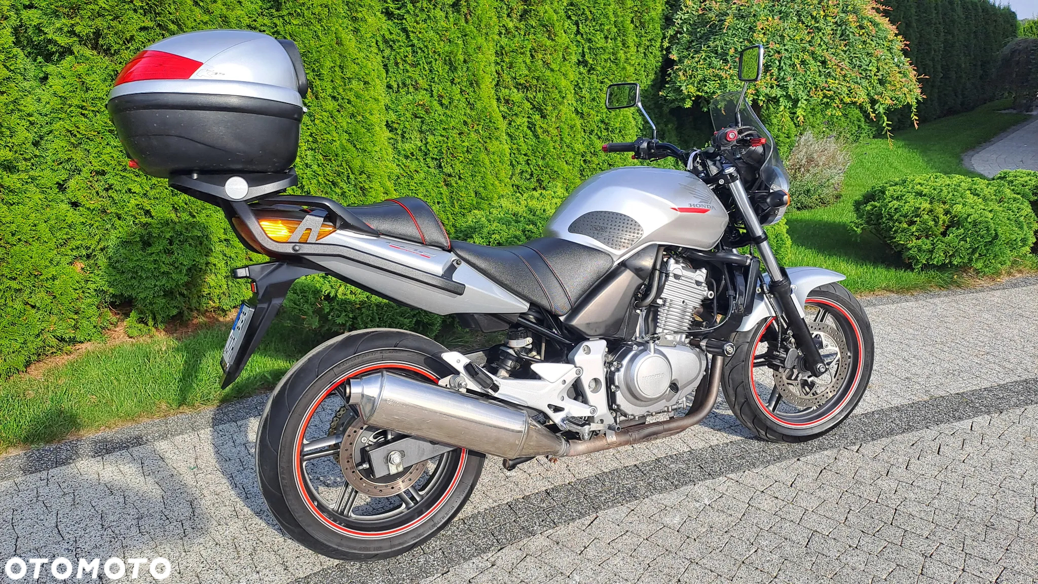 Honda CBF - 10