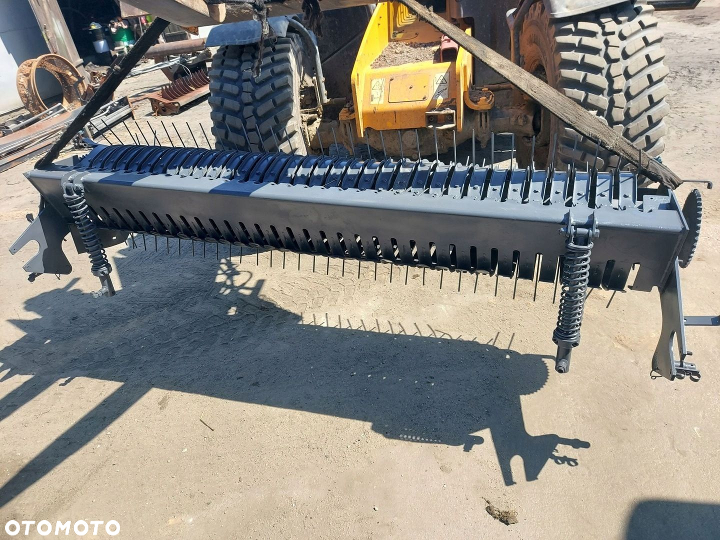 PODBIERACZ PRASA ROLUJĄCA FENDT 4160V XTRA 2019R - 2