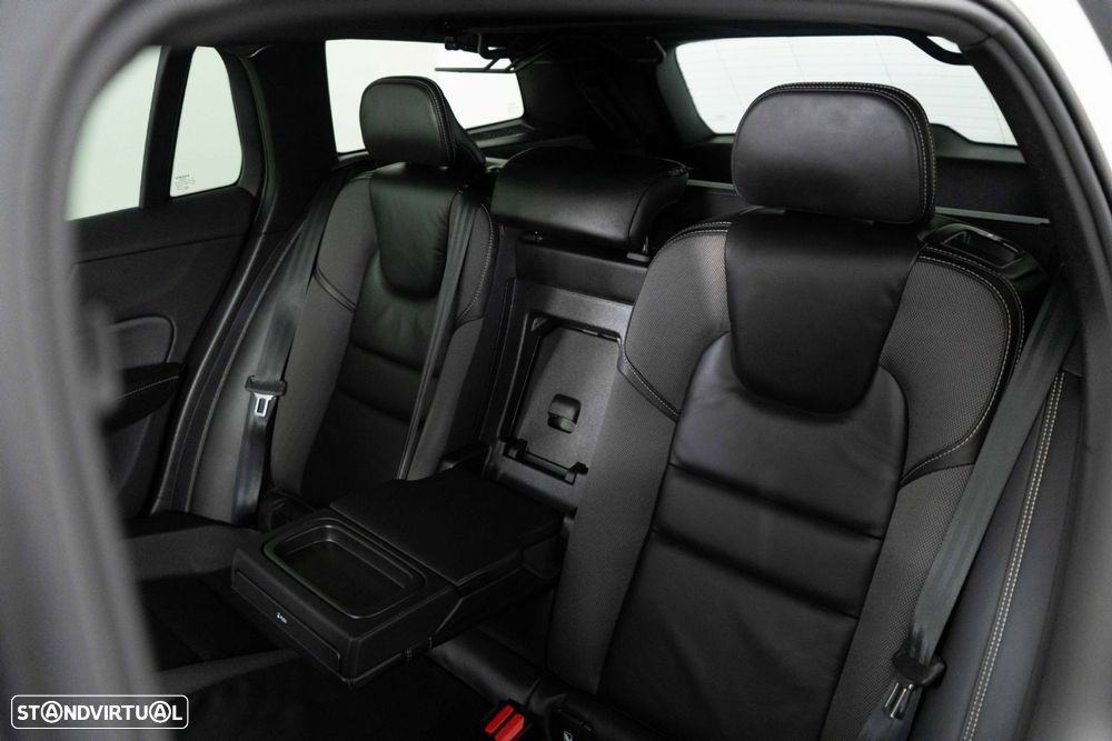 Volvo V60 2.0 T6 AWD TE R-Design - 10