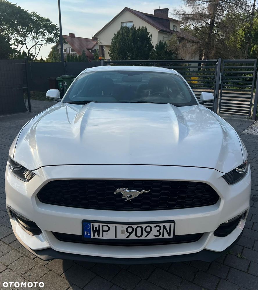Ford Mustang 3.7 V6 - 1