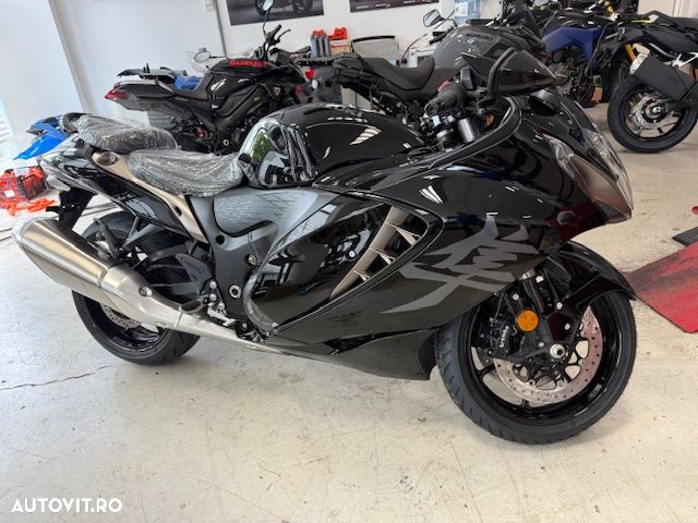 Suzuki GSX 1300R Hayabusa - 1