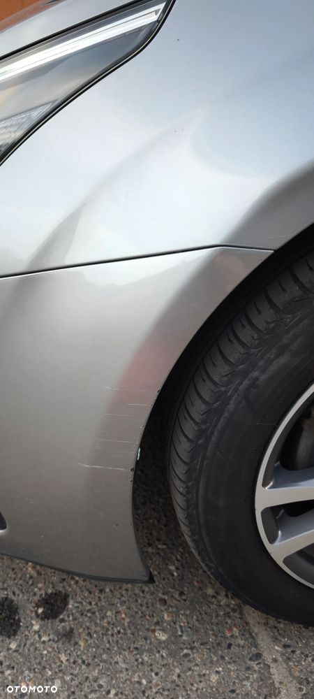 Toyota Avensis 2.0 D-4D Premium - 13