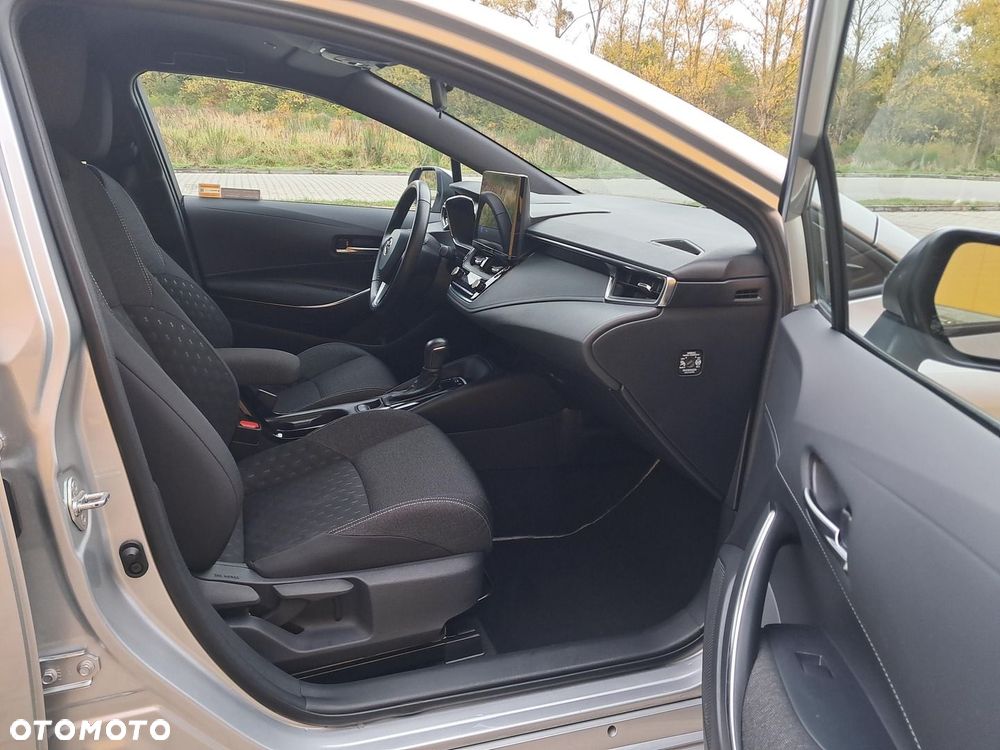 Toyota Corolla 1.8 Hybrid Comfort - 19