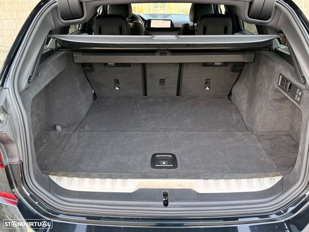 BMW 330 e Touring Pack M Auto - 47
