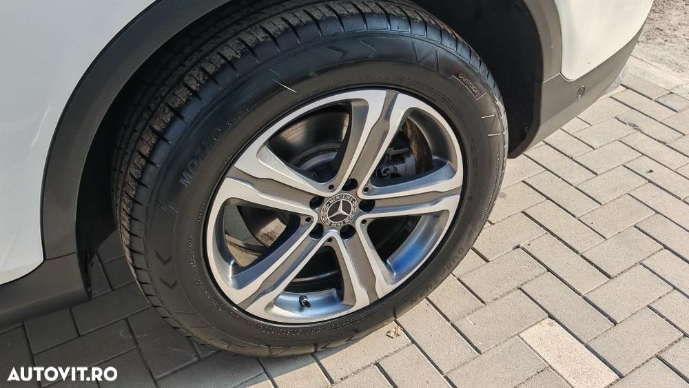 Mercedes-Benz GLC 220 d 4MATIC 9G-TRONIC Exclusive - 25