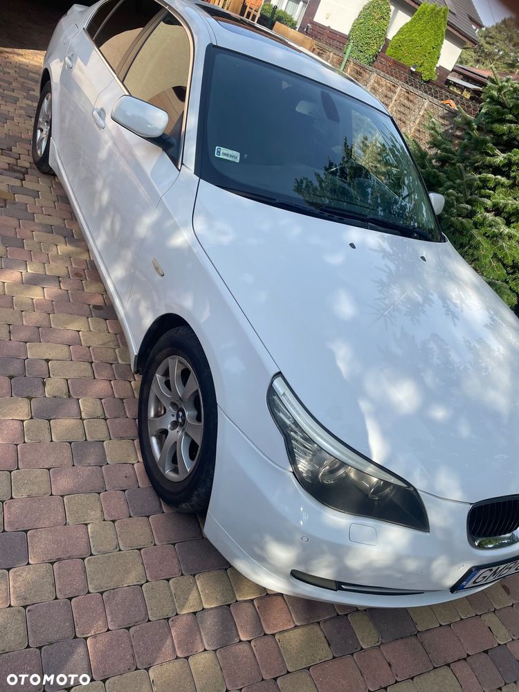 BMW Seria 5 523i - 2