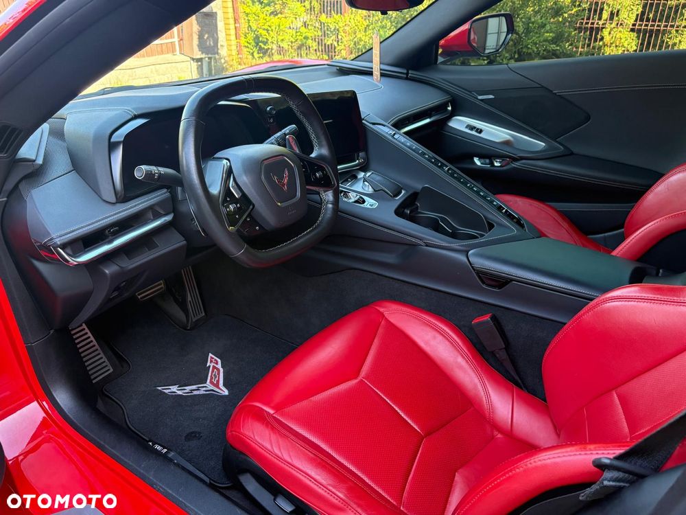Chevrolet Corvette - 31
