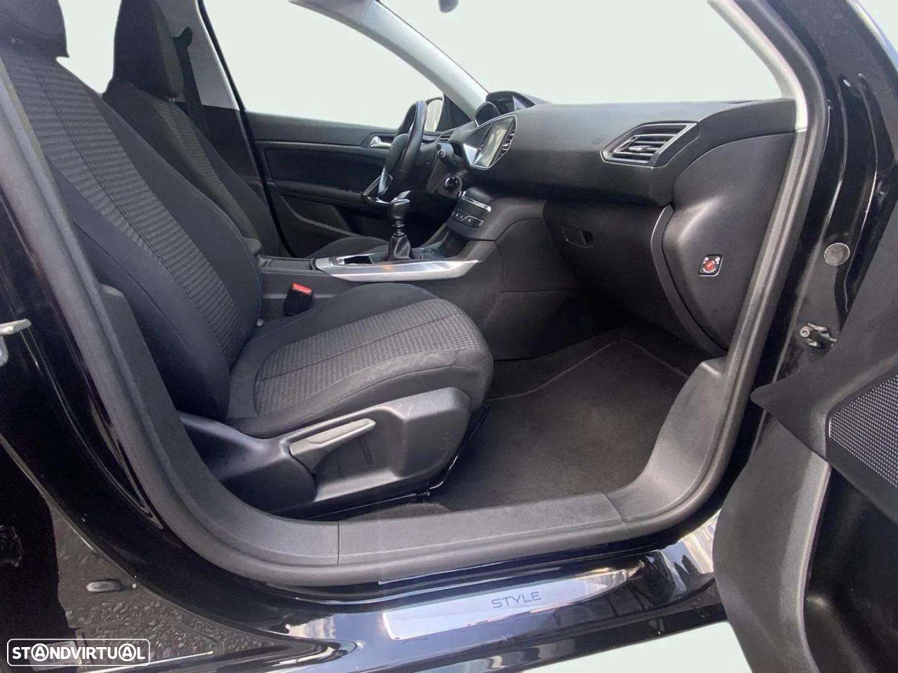 Peugeot 308 SW 1.5 BlueHDi Style - 13