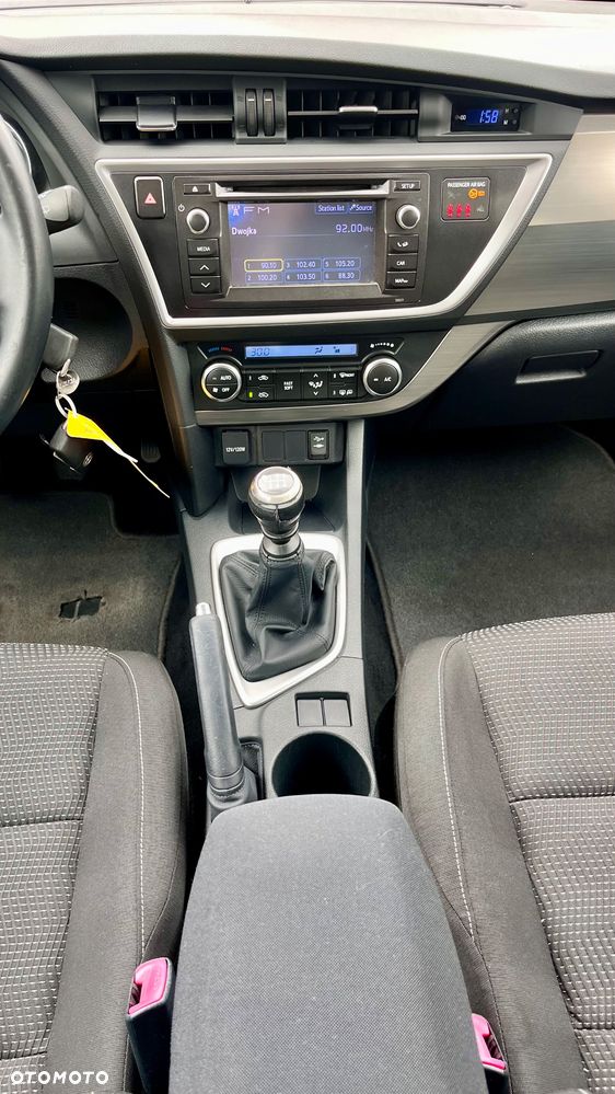 Toyota Auris - 19