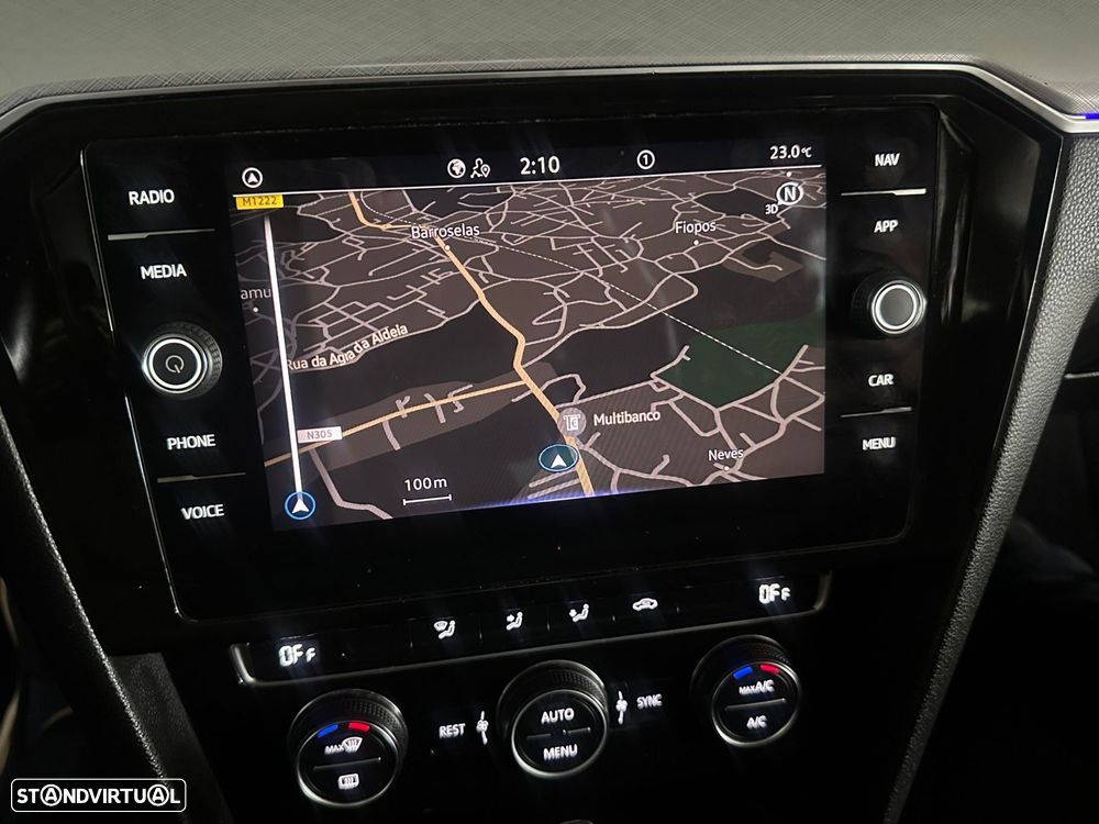 VW Passat 1.6 TDI Business DSG - 45