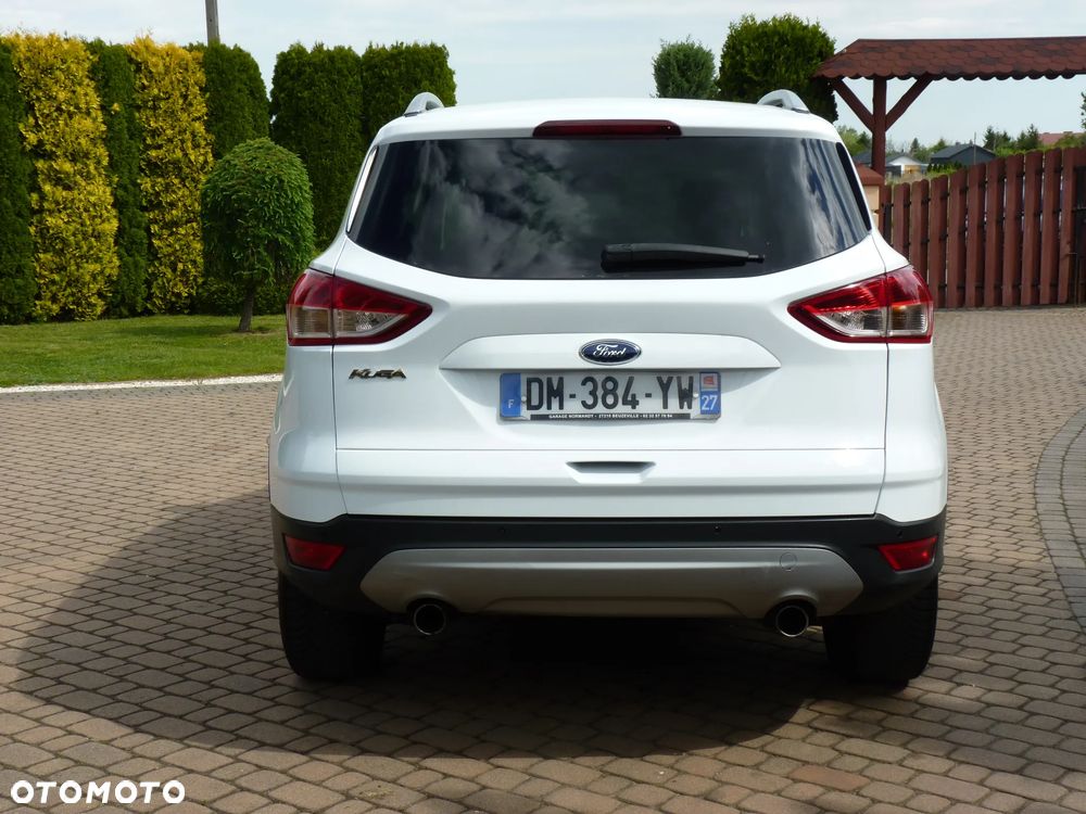 Ford Kuga 2.0 TDCi 2x4 Titanium - 12