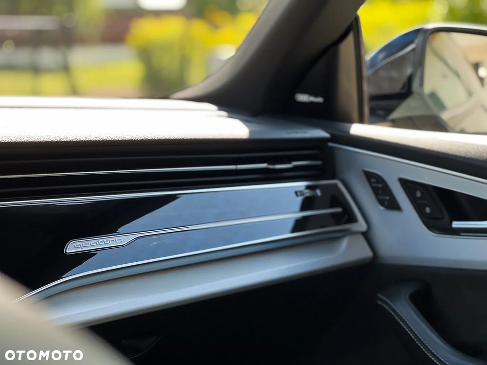 Audi Q8 - 30