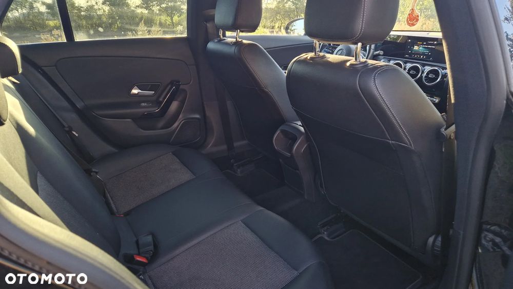 Mercedes-Benz CLA 200 d 8G-DCT Edition 1 - 14