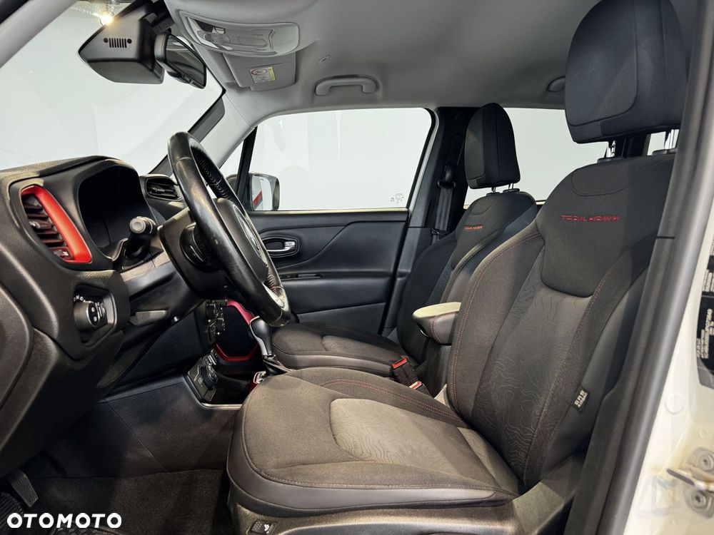 Jeep Renegade - 14