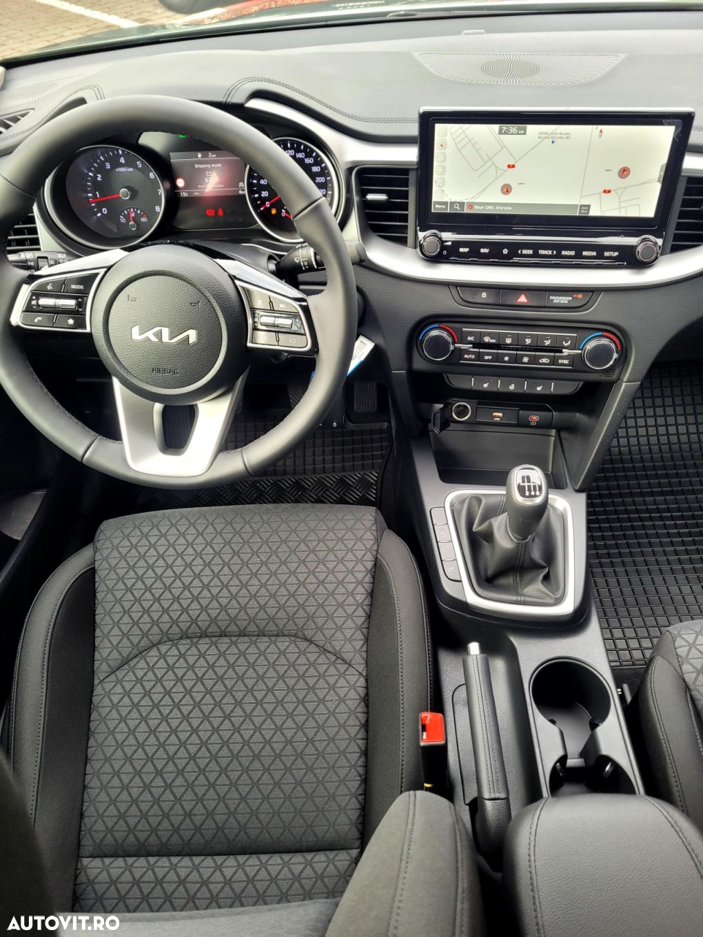 Kia Ceed - 22