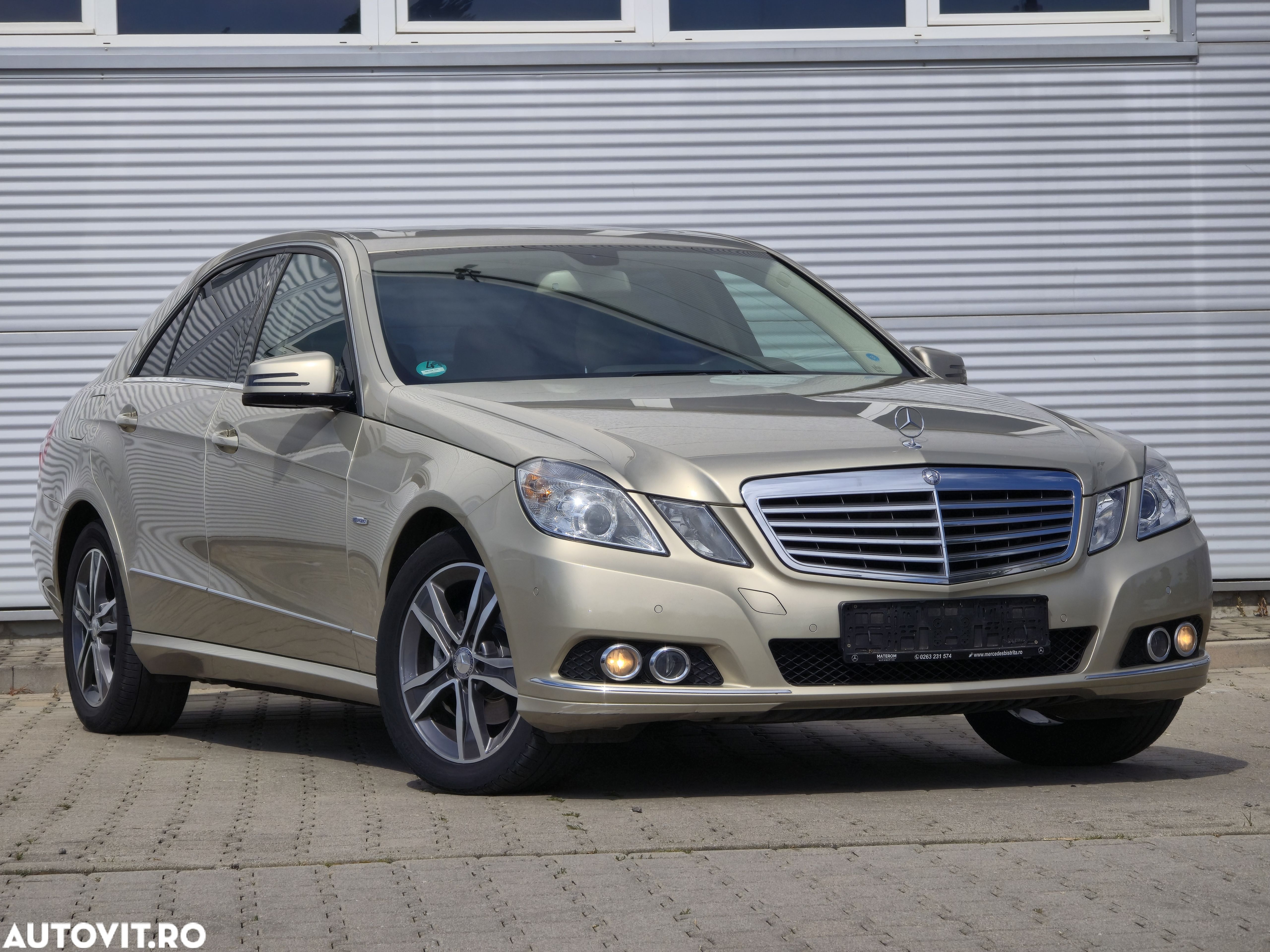 Mercedes-Benz E 220 CDI 7G-TRONIC Elegance - 1