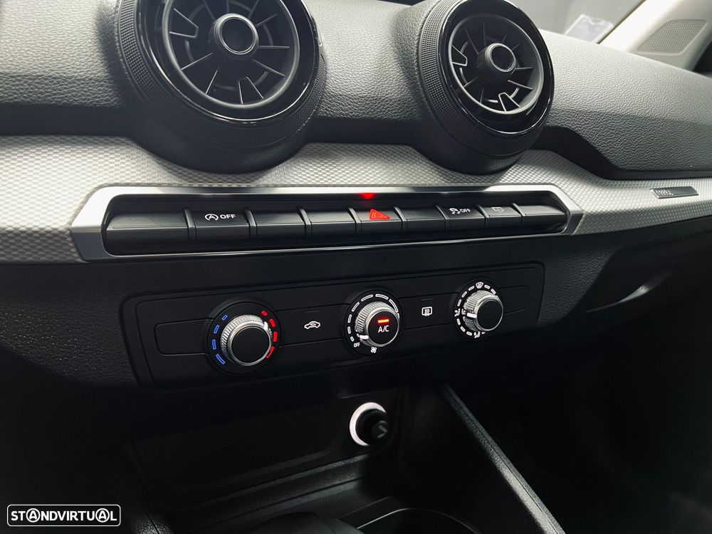 Audi Q2 1.6 TDI Design - 20