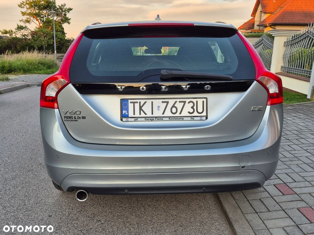 Volvo V60 D2 Drive-E Momentum - 6