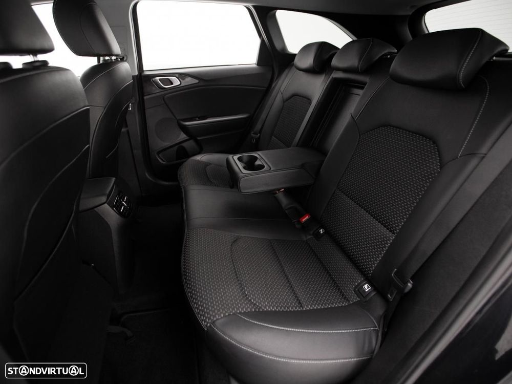 Kia Ceed SW 1.6 CRDi MHEV Drive - 10