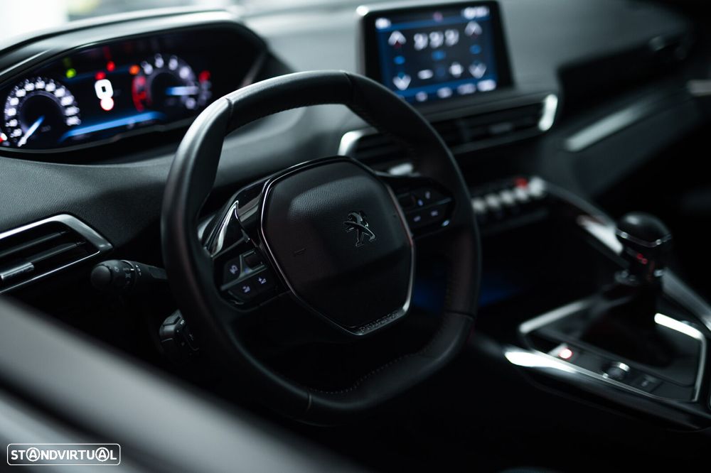 Peugeot 3008 1.2 PureTech Active Pack - 16