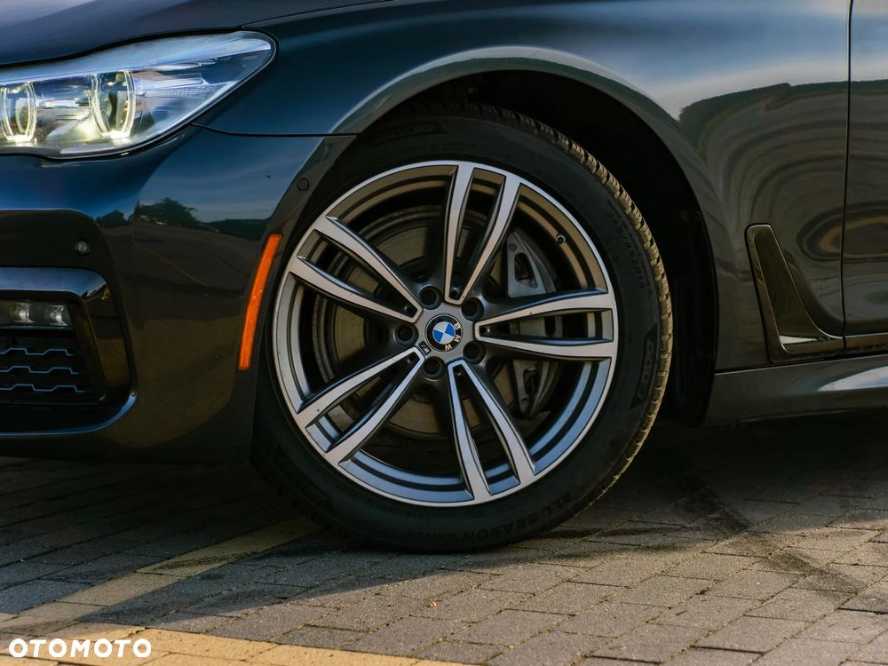BMW Seria 7 740Li - 7