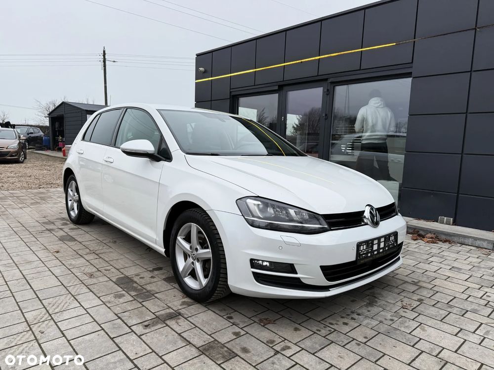 Volkswagen Golf - 8