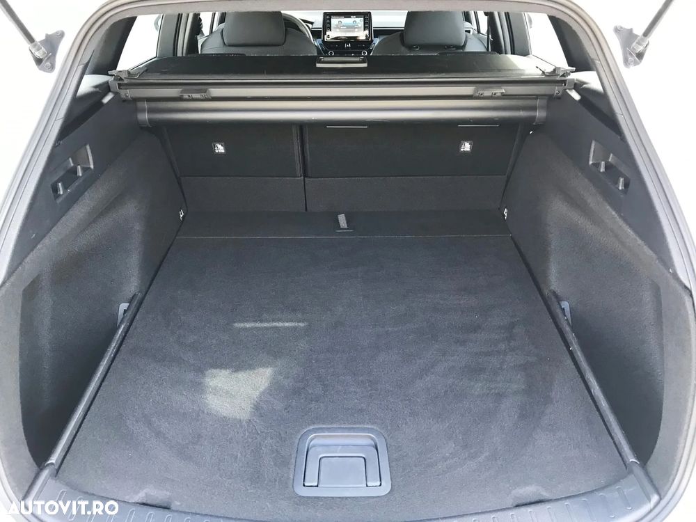 Toyota Corolla 1.8 HSD Eco - 38