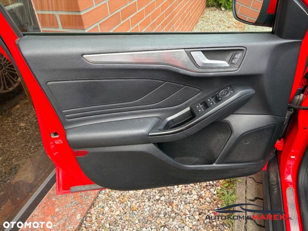Ford Focus SW 2.0 TDCi DPF S&S Business - 27