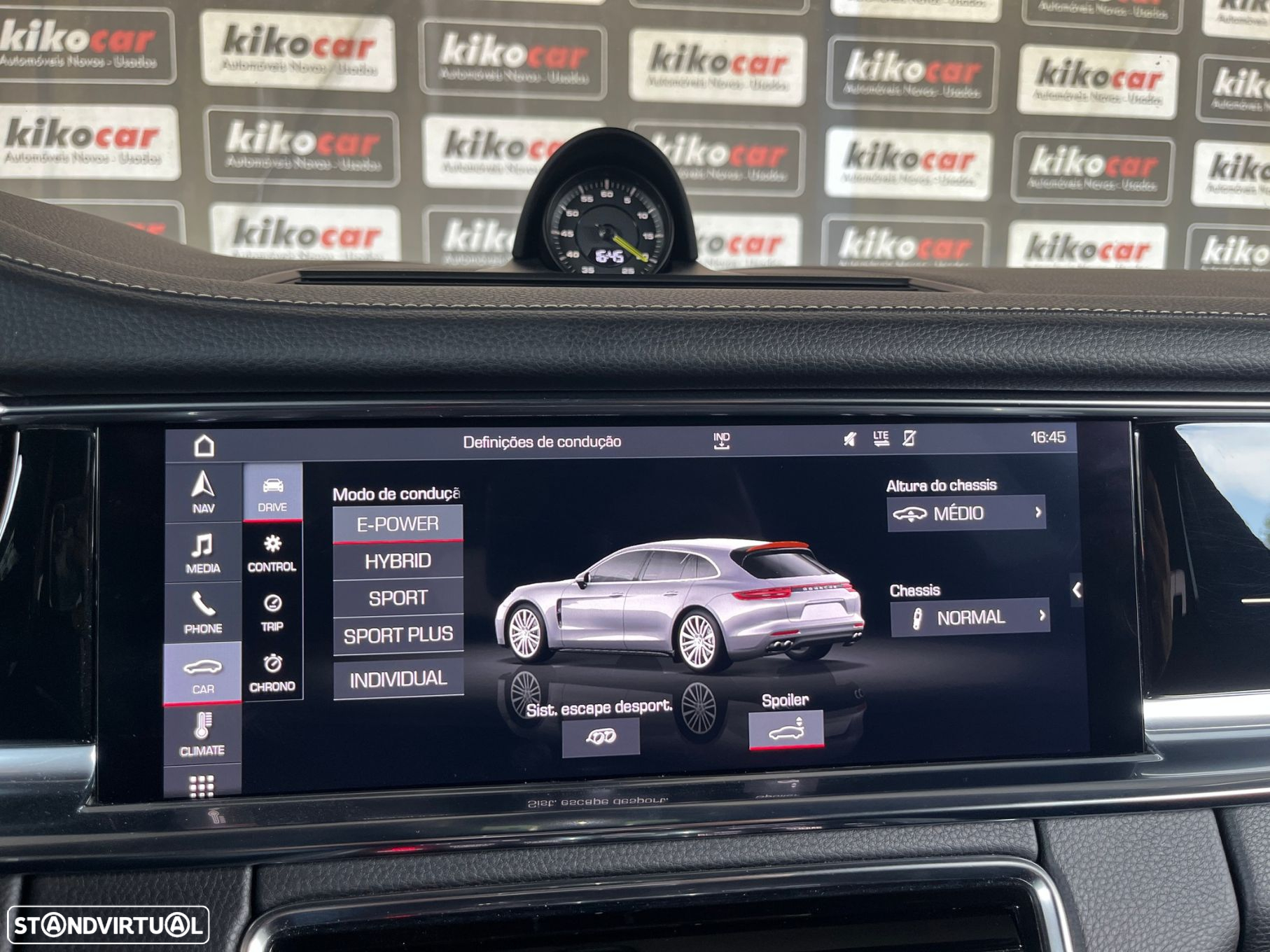 Porsche Panamera Sport Turismo 4 E-Hybrid 10 Years Edition - 44