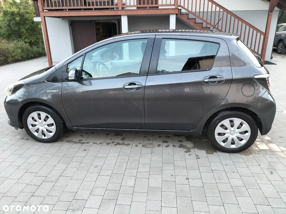 Toyota Yaris Hybrid 1.5 VVT-i - 3