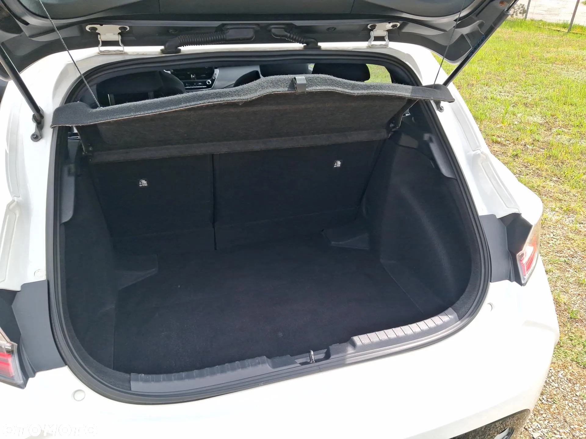 Toyota Corolla 1.2 T Active - 25