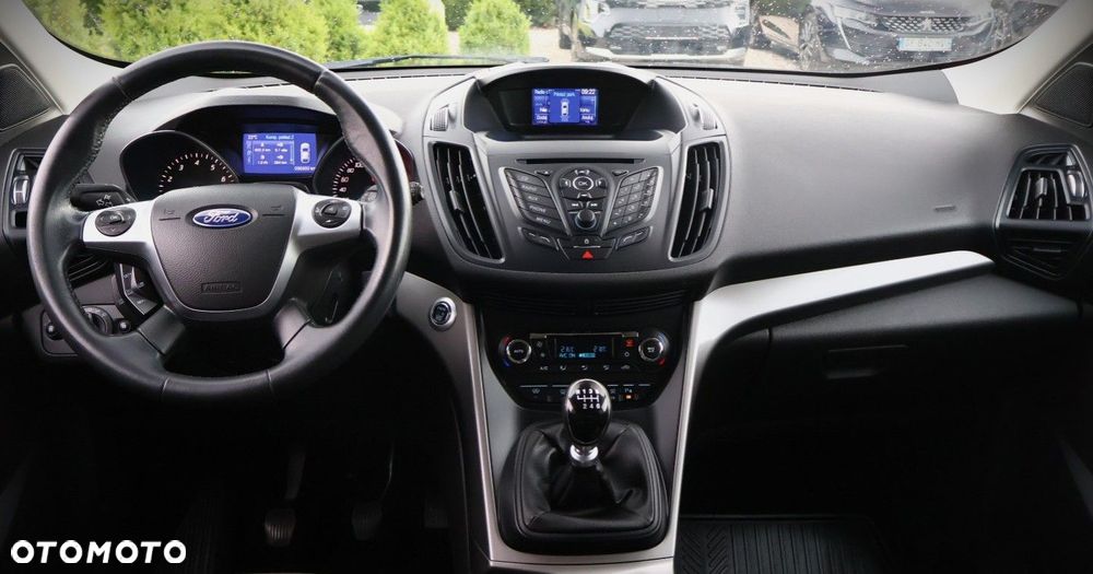 Ford Kuga 1.5 EcoBoost 2x4 Business Edition - 13