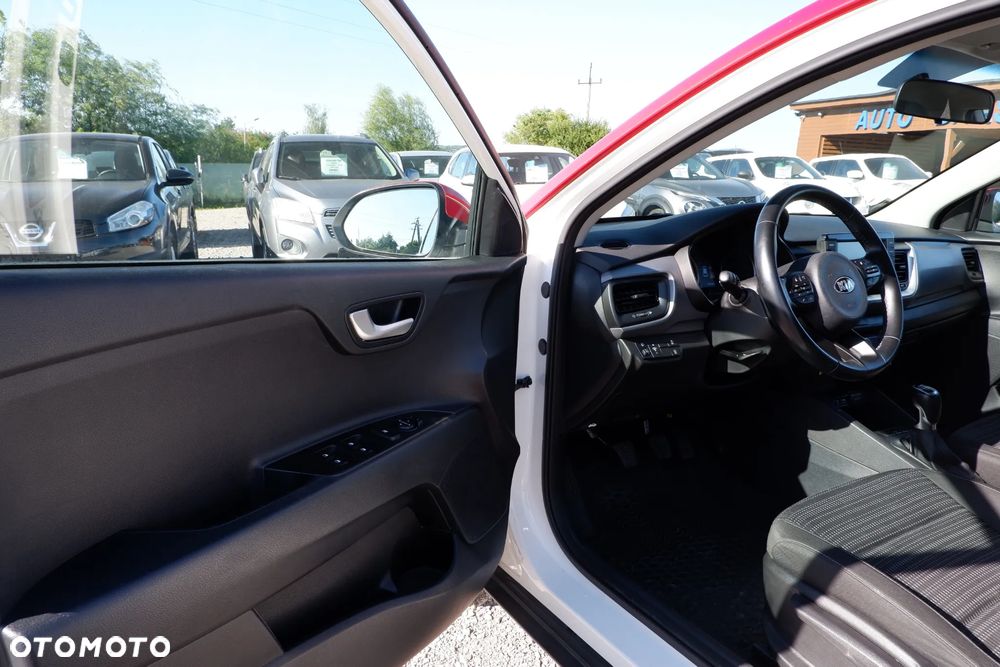 Kia Stonic 1.4 L - 23
