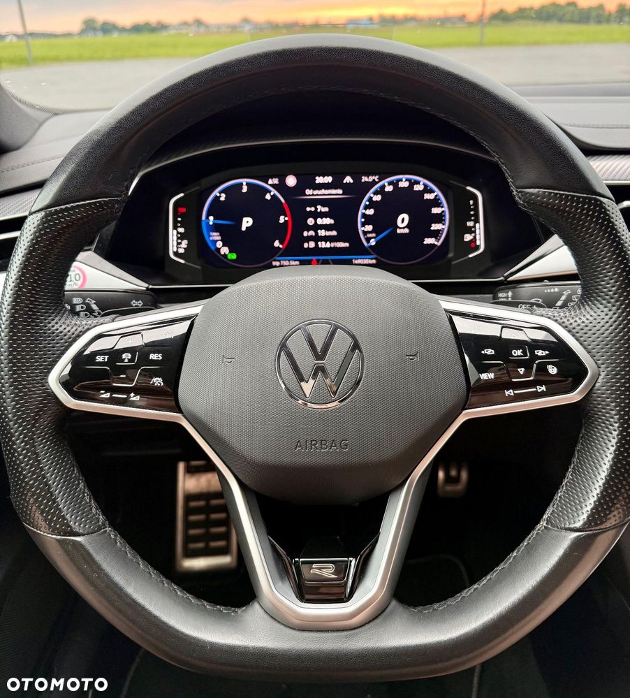 Volkswagen Arteon 2.0 TDI R-Line DSG - 14