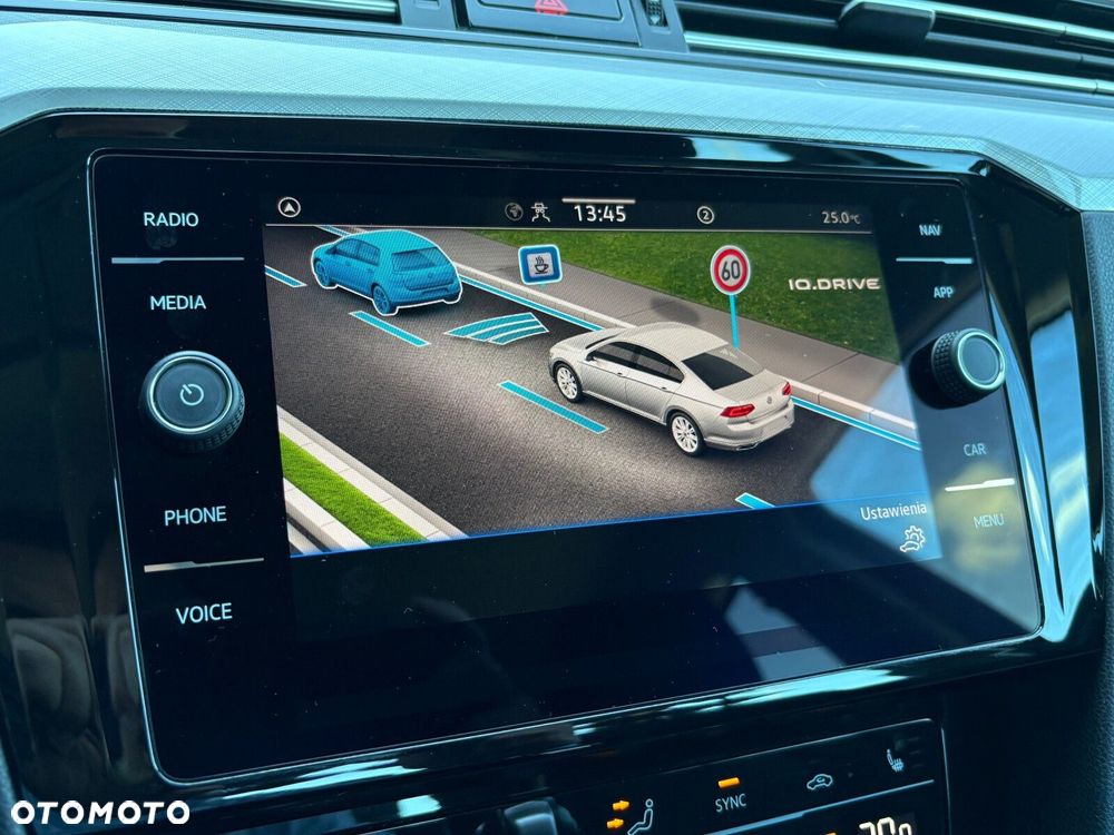 Volkswagen Passat 2.0 TDI EVO Business DSG - 33