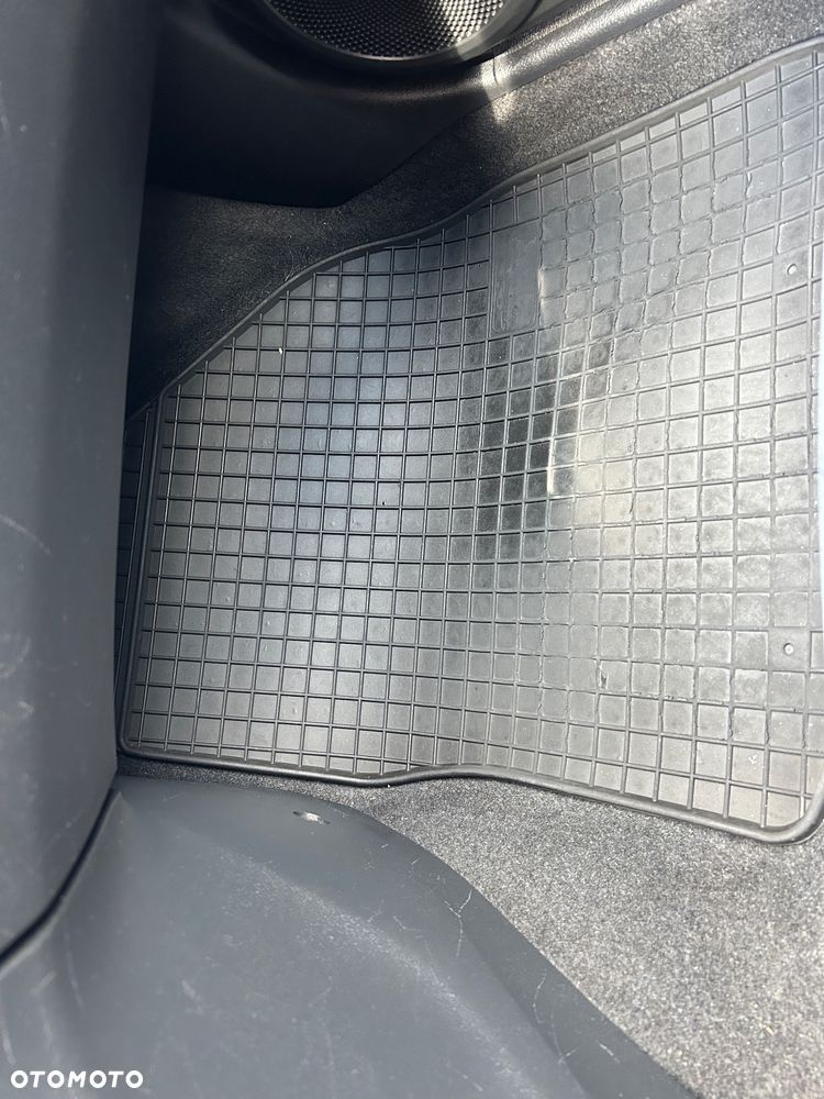 Honda Civic 1.4 Base - 9