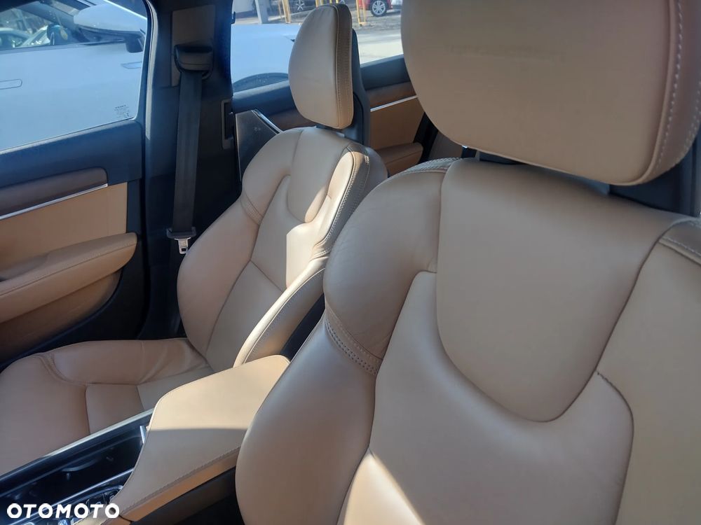 Volvo S90 D5 AWD Geartronic Inscription - 28