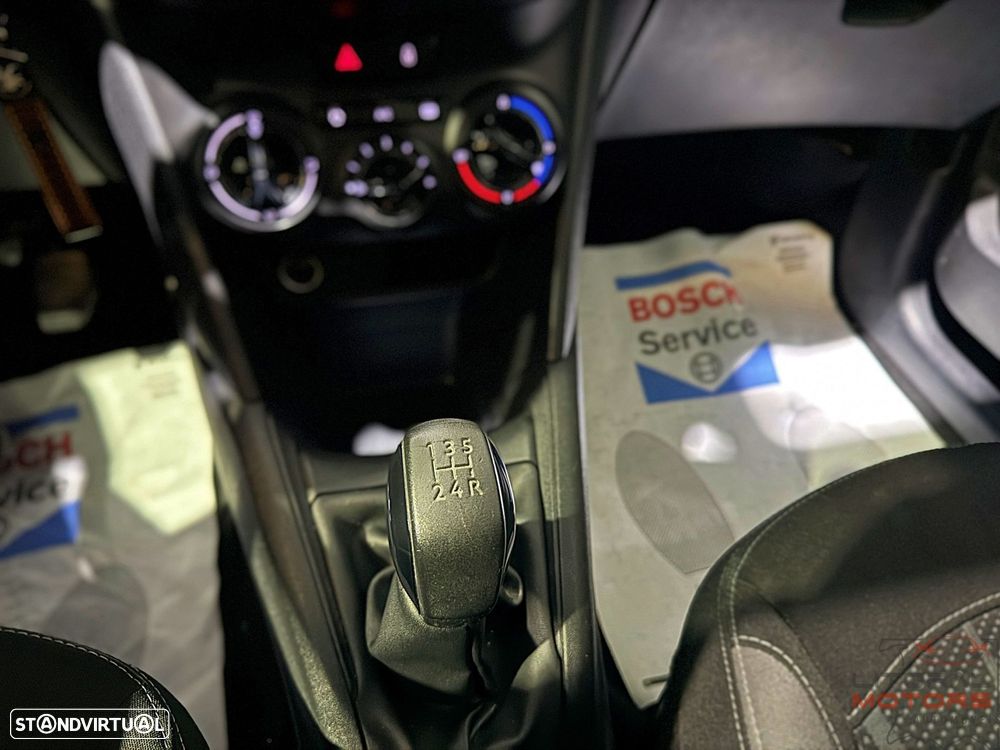 Peugeot 208 1.2 PureTech Style - 28