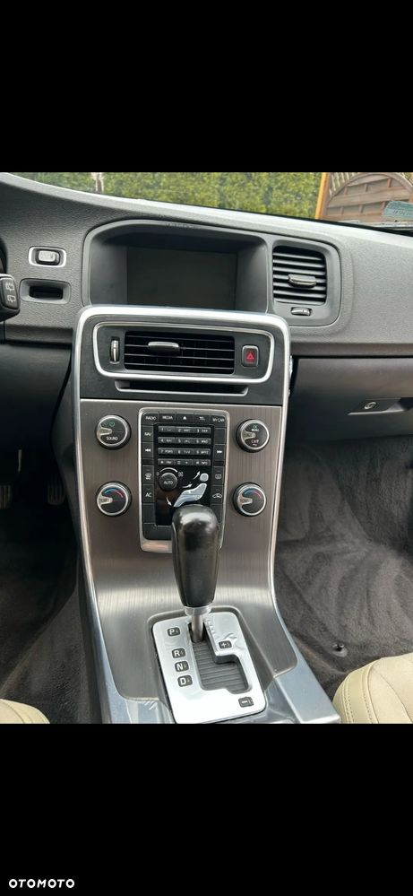 Volvo V60 D3 Geartronic - 15