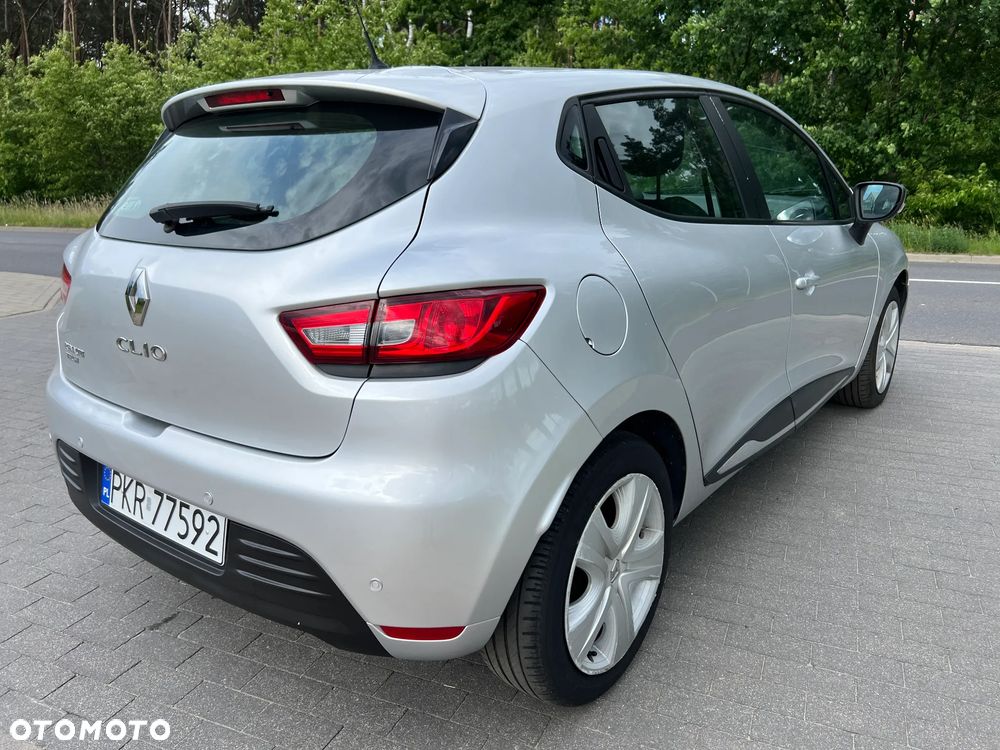 Renault Clio - 6