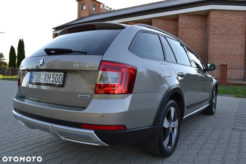 Skoda Octavia 2.0 TDI 4x4 DSG Scout - 7