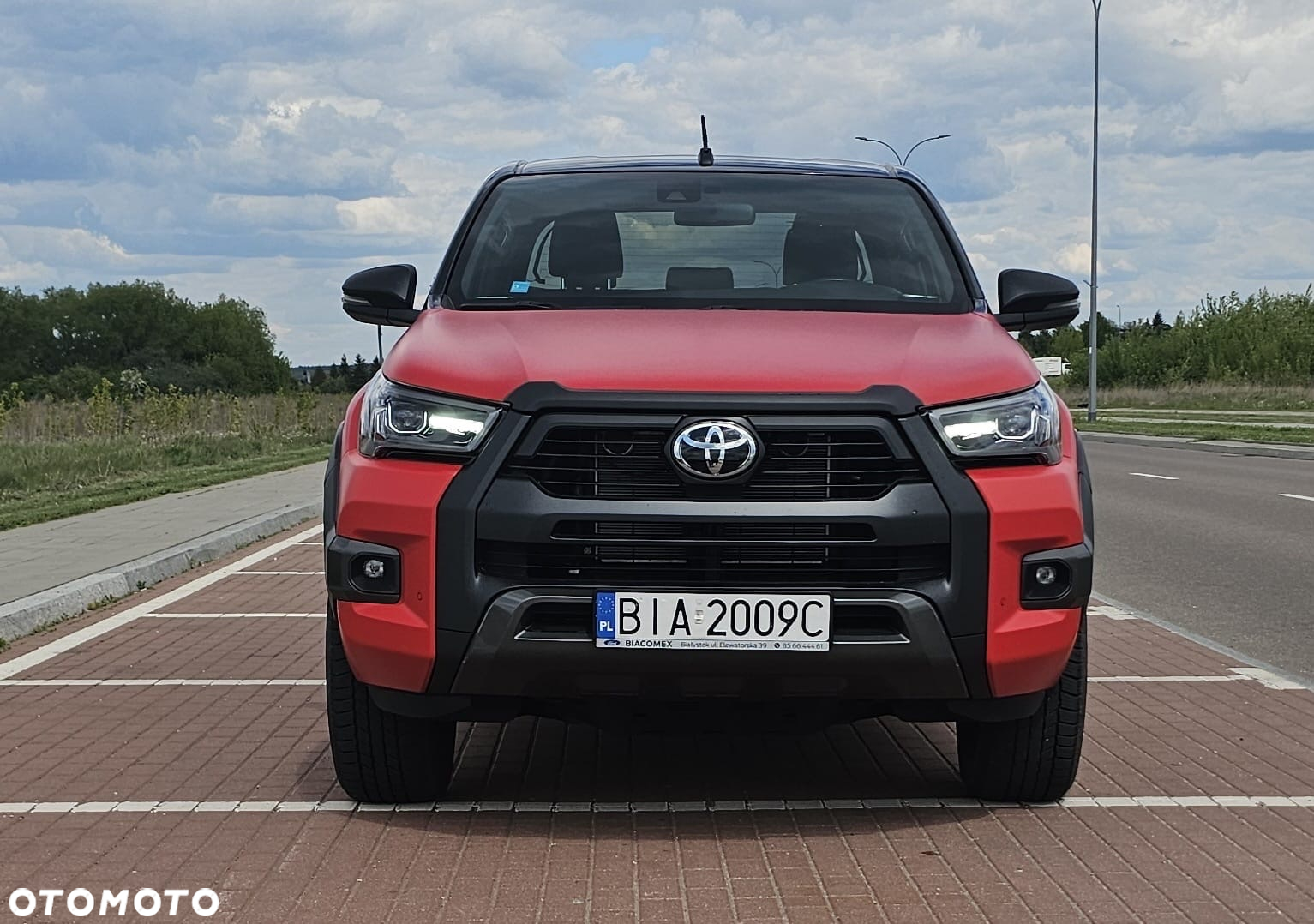 Toyota Hilux 2.8 D-4D Double Cab Invincible 4x4 - 2