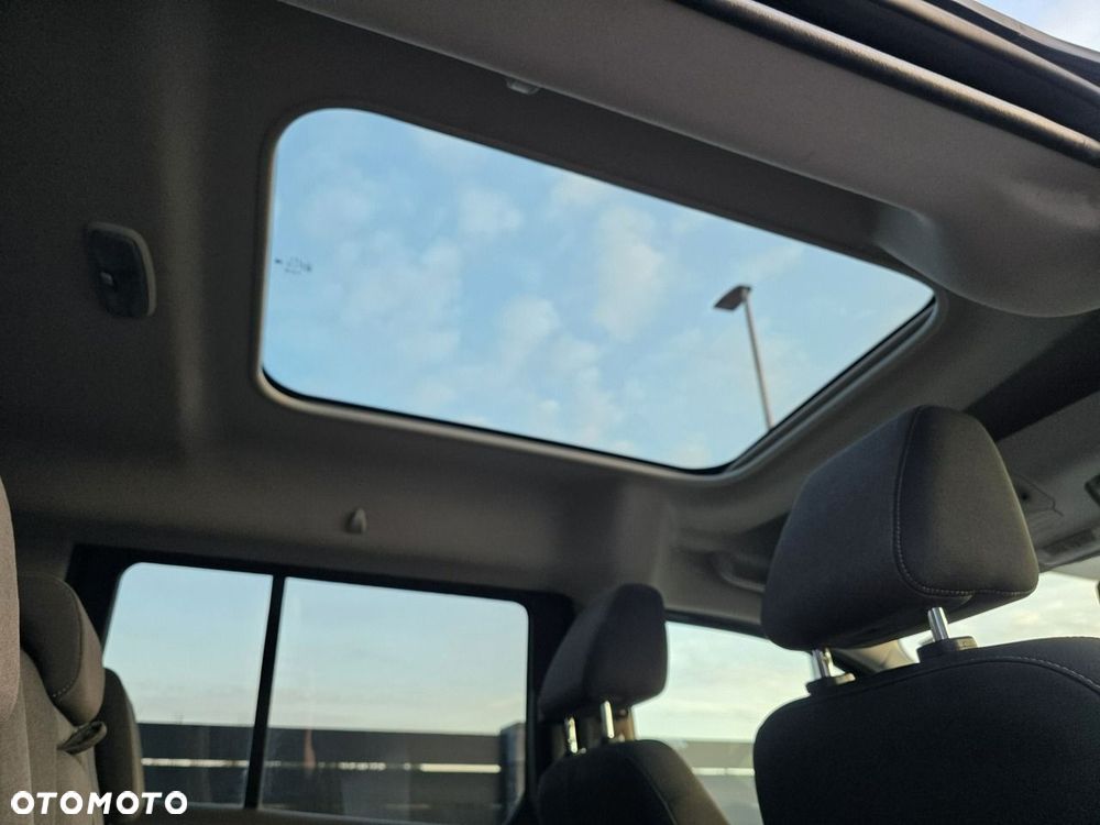 Ford Tourneo Connect Grand - 13