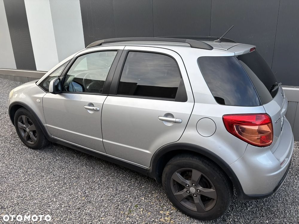 Suzuki Sx4 2010 photo 4